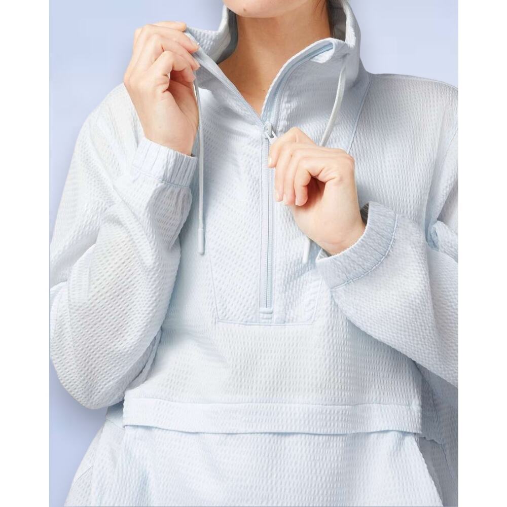 Lululemon Pack Light Packable Pullover in Almost Blue - Size 12